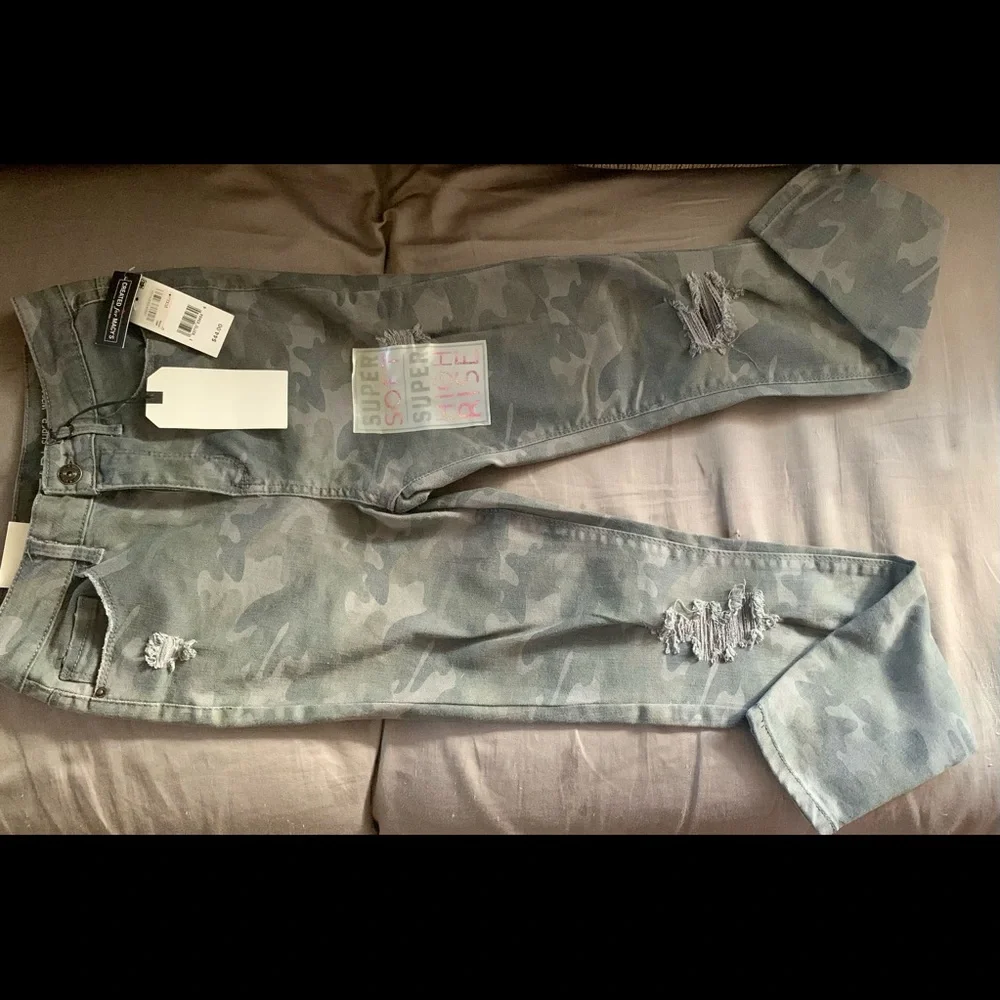 NWT! Camo High Waist Jeans. - Picture 1 of 5
